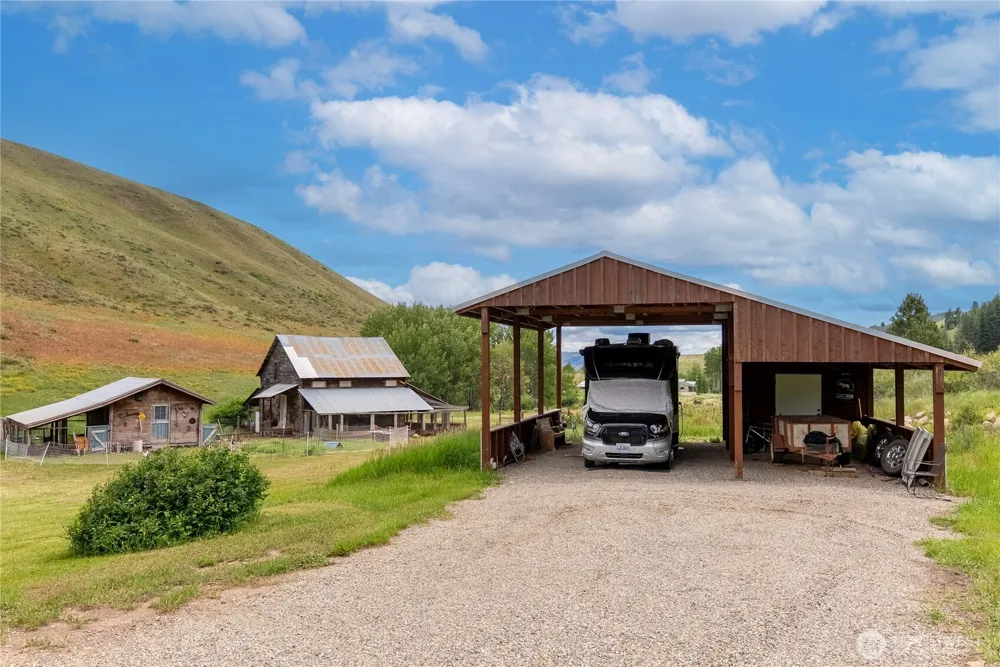 494 Rendezvous Road Winthrop, WA 98862