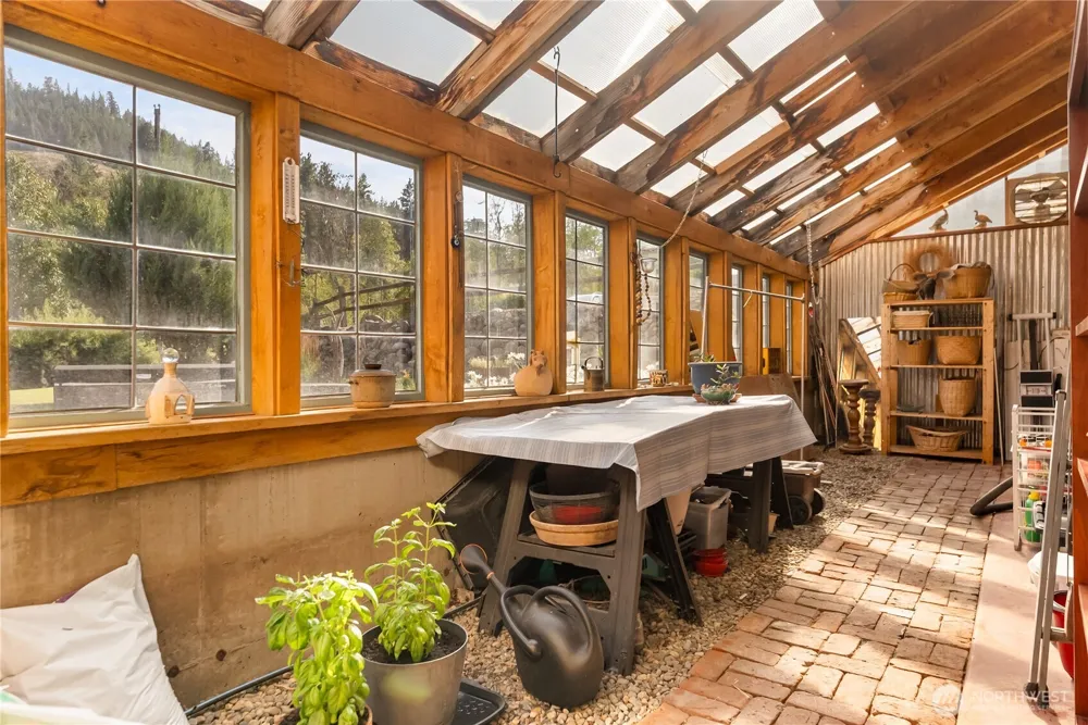 494 Rendezvous Road Winthrop, WA 98862