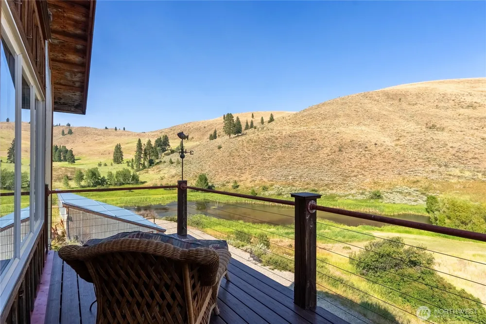494 Rendezvous Road Winthrop, WA 98862