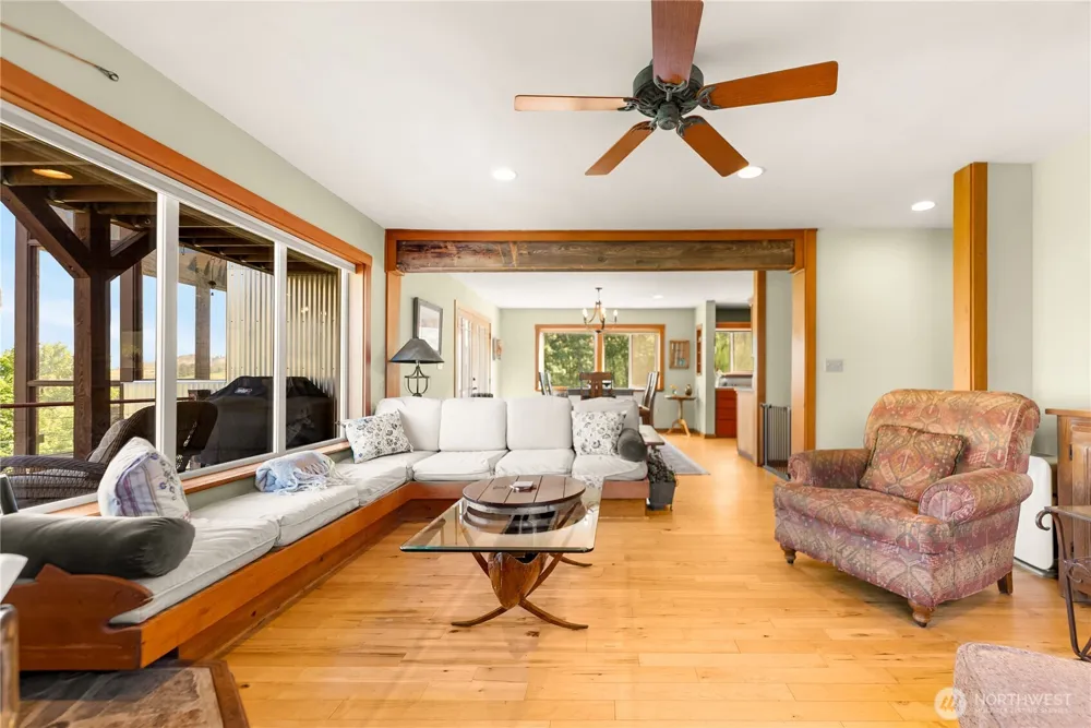 494 Rendezvous Road Winthrop, WA 98862