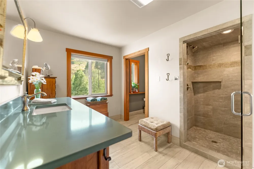 494 Rendezvous Road Winthrop, WA 98862