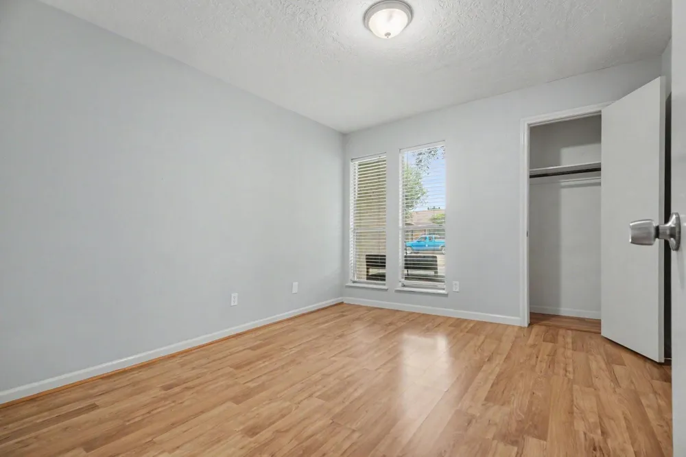 7419 Shady Vale Lane Houston, TX 77040