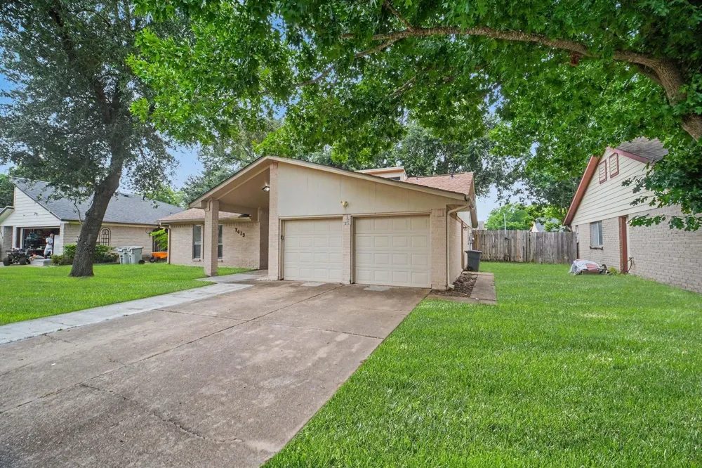 7419 Shady Vale Lane Houston, TX 77040