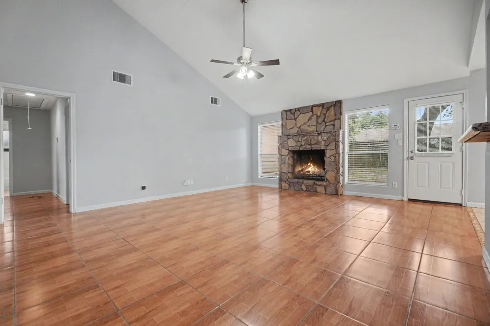 7419 Shady Vale Lane Houston, TX 77040