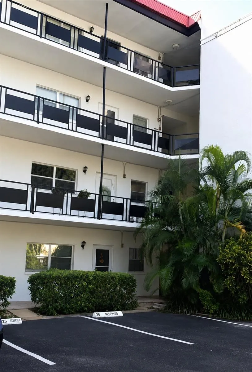 200 EL CAMINO DRIVE #306 Winter Haven, FL 33884