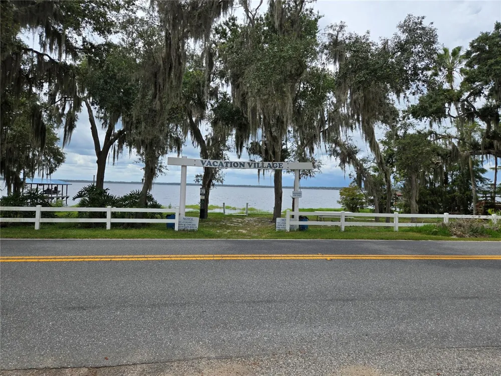 10301 US HIGHWAY 27 #22 Clermont, FL 34711