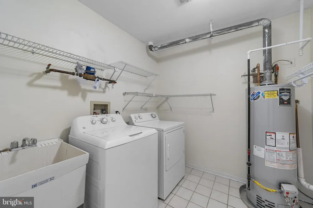 53 WINTHROP ROAD Monroe Township, NJ 08831