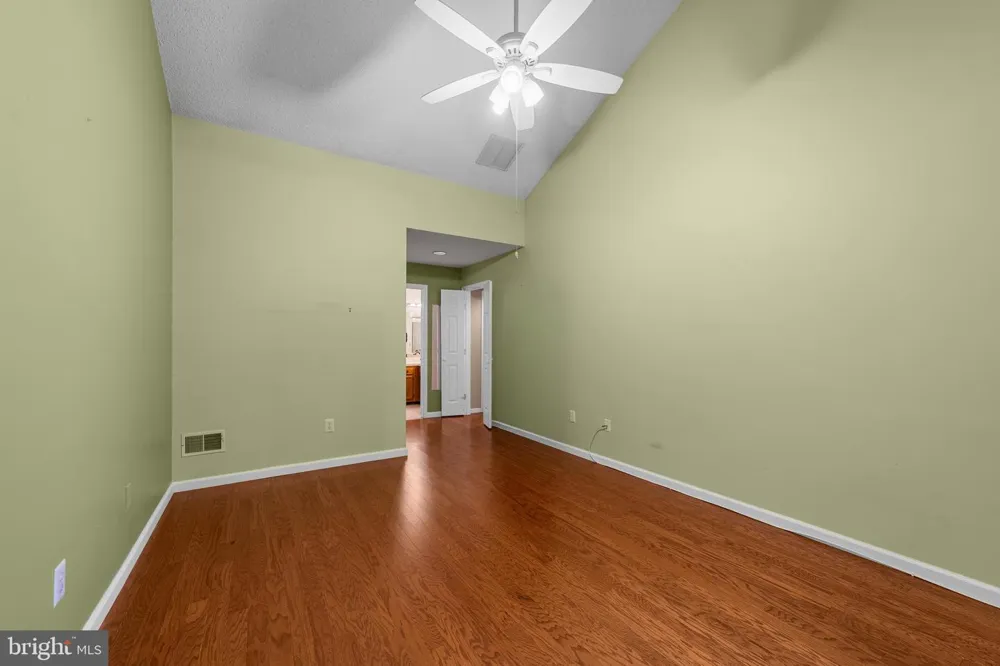53 WINTHROP ROAD Monroe Township, NJ 08831