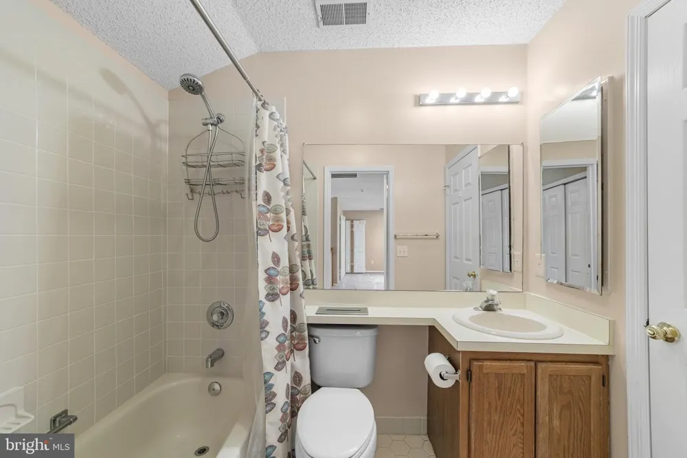 53 WINTHROP ROAD Monroe Township, NJ 08831