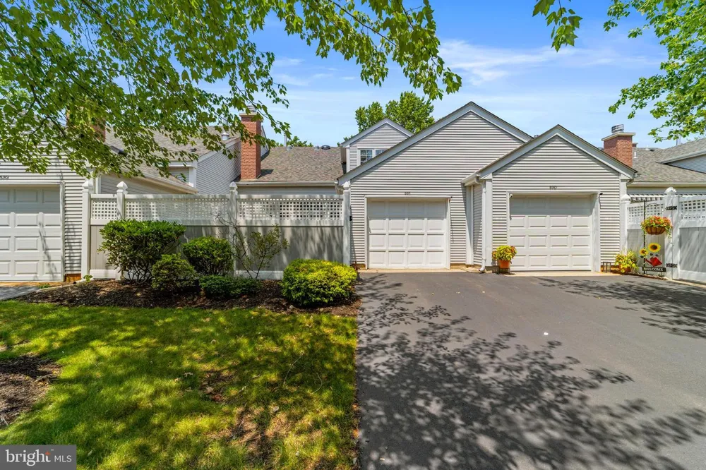 53 WINTHROP ROAD Monroe Township, NJ 08831