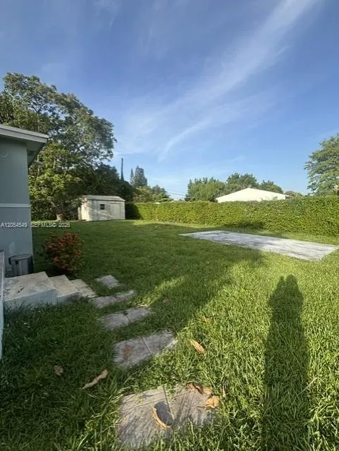 14590 NW 10th Ave Miami, FL 33168