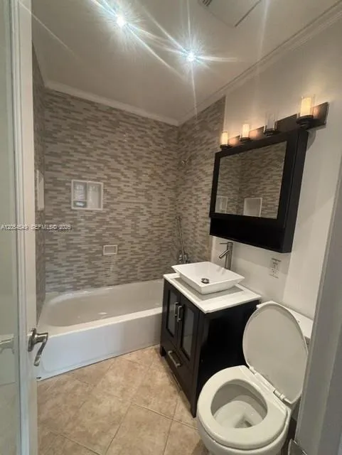 14590 NW 10th Ave Miami, FL 33168