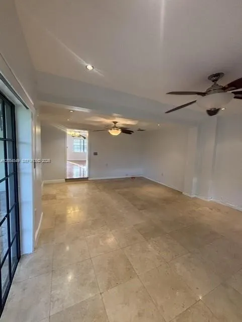 14590 NW 10th Ave Miami, FL 33168