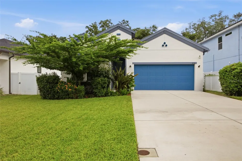 2516 W CURTIS STREET Tampa, FL 33614