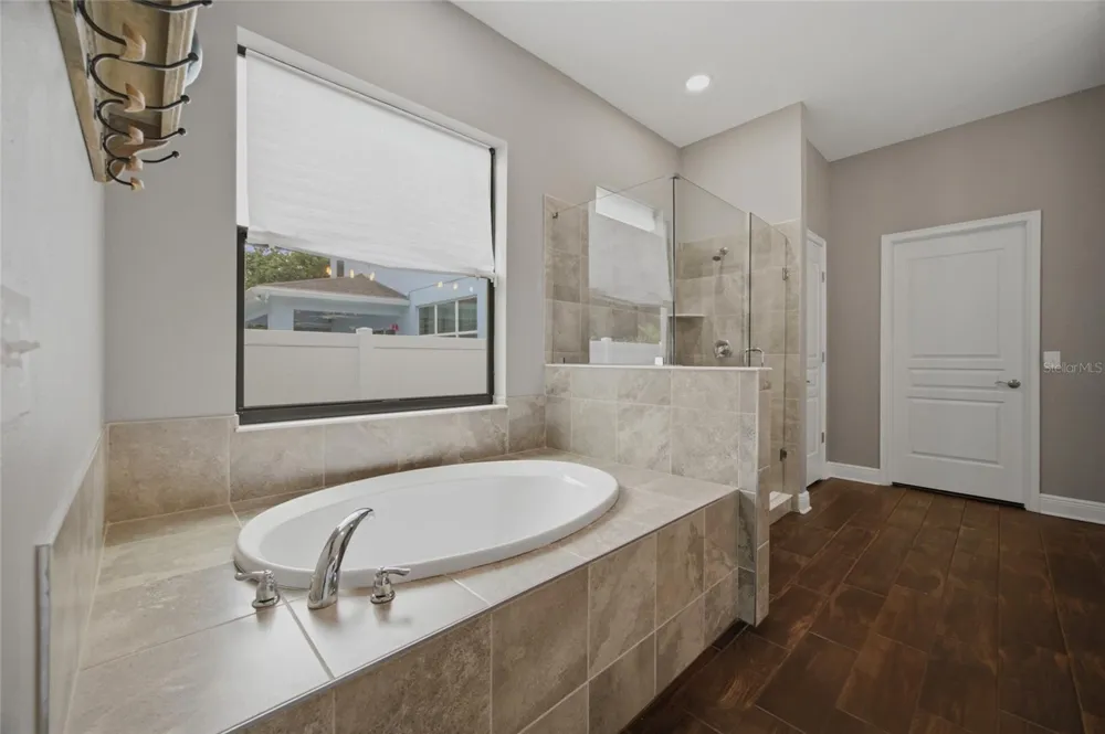 2516 W CURTIS STREET Tampa, FL 33614