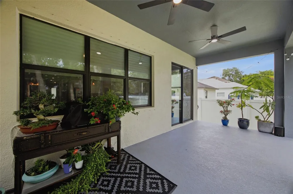 2516 W CURTIS STREET Tampa, FL 33614