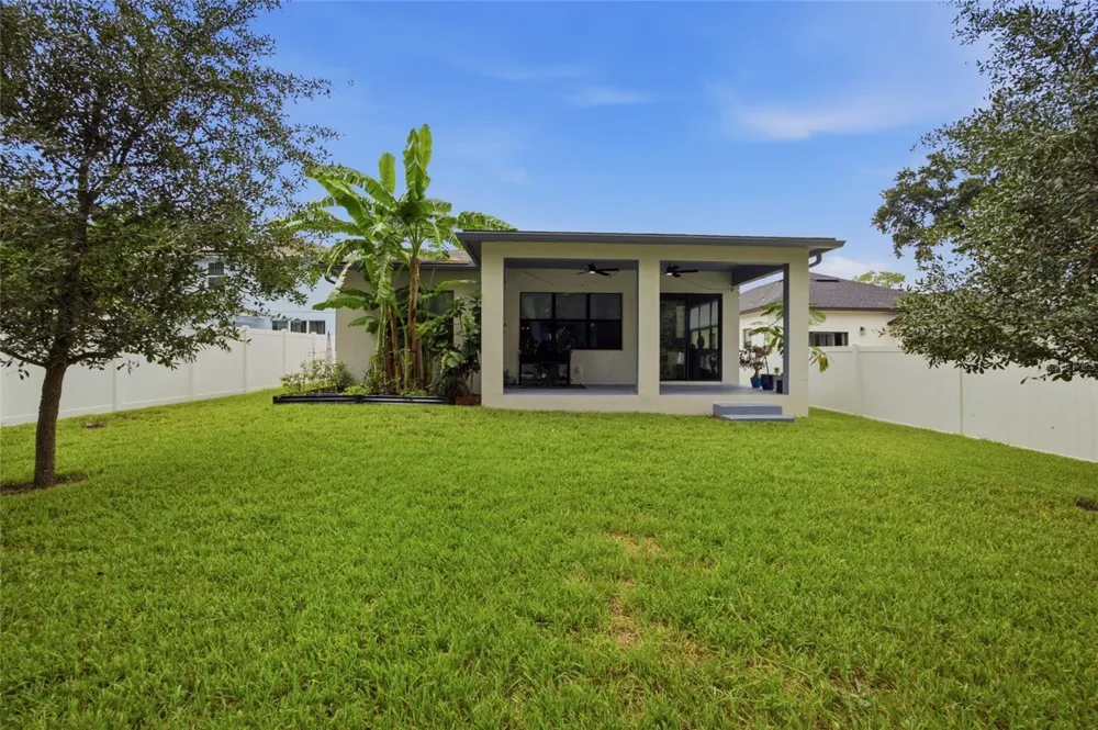 2516 W CURTIS STREET Tampa, FL 33614