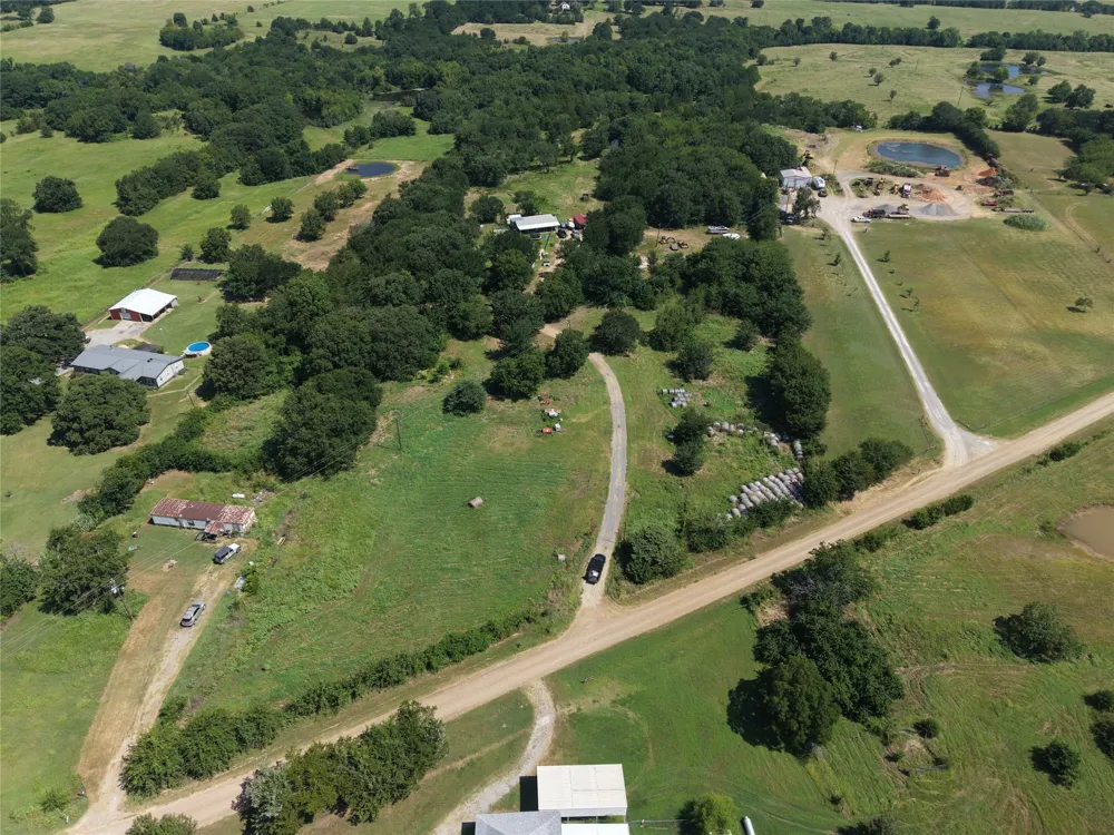 3700 County Road 4040 Whitewright, TX 75491