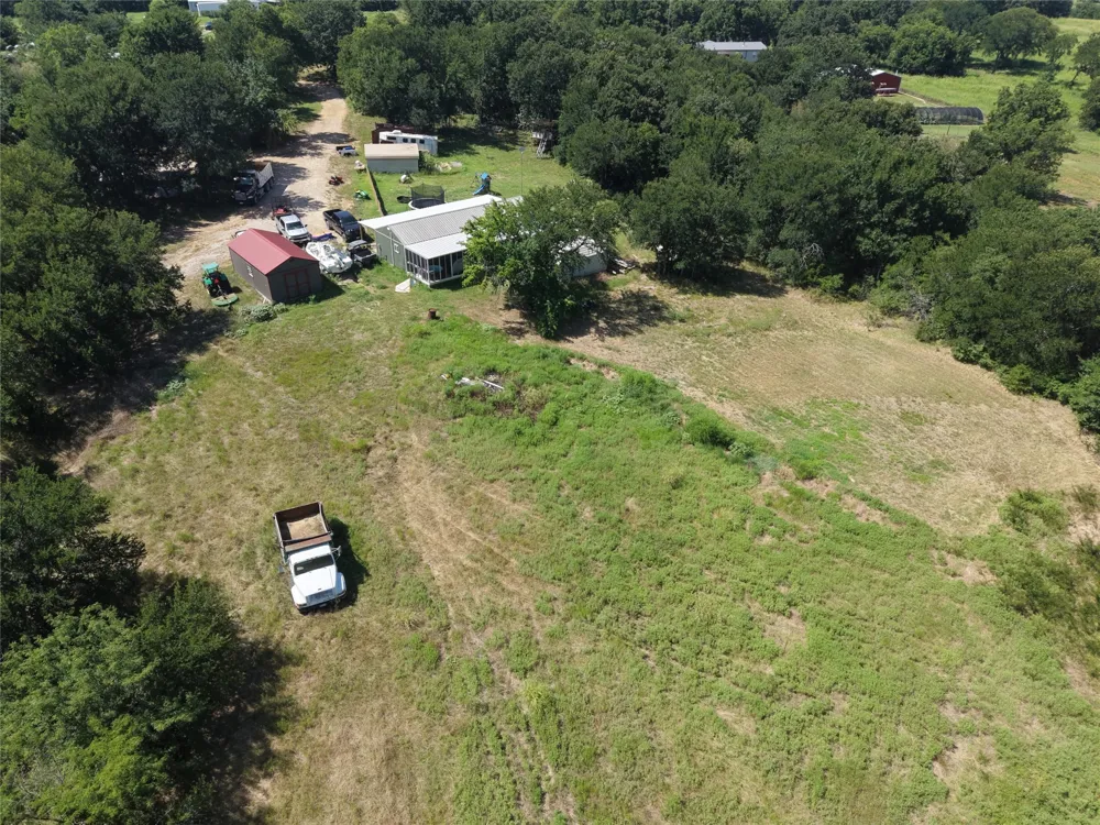 3700 County Road 4040 Whitewright, TX 75491