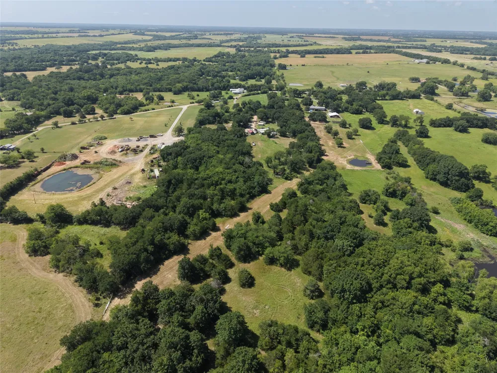 3700 County Road 4040 Whitewright, TX 75491