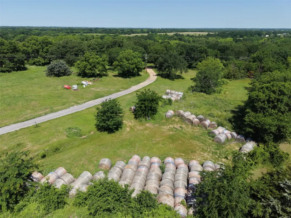 3700 County Road 4040 Whitewright, TX 75491