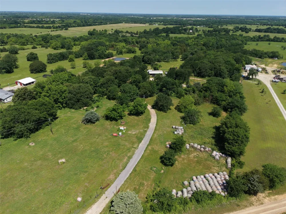 3700 County Road 4040 Whitewright, TX 75491