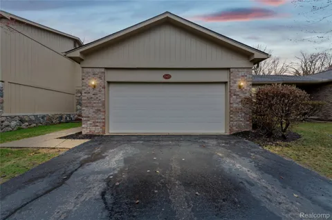 29455 Sylvan Lane