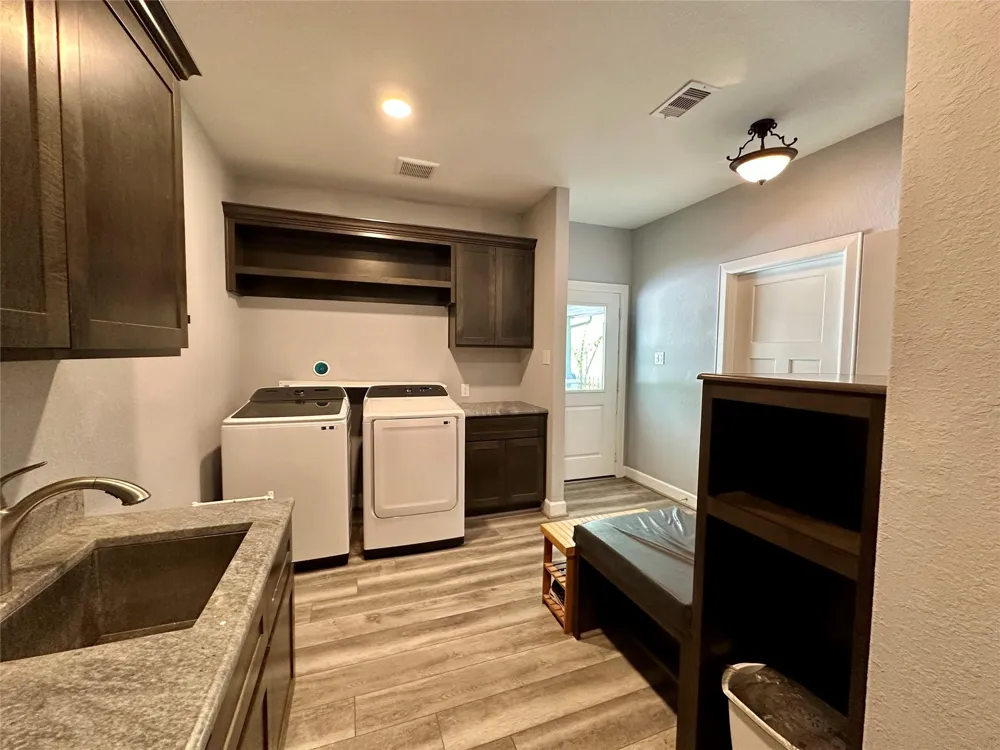 1145 Goodson Loop Pinehurst, TX 77362