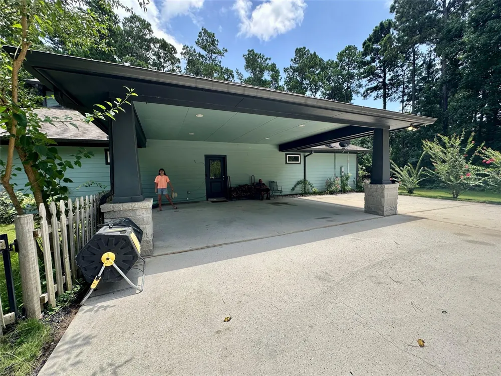 1145 Goodson Loop Pinehurst, TX 77362