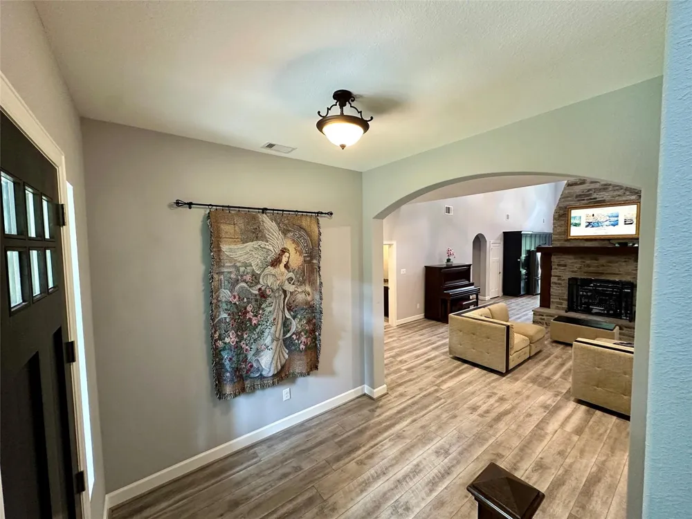 1145 Goodson Loop Pinehurst, TX 77362