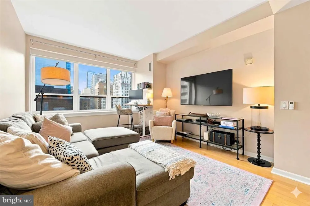 1425 LOCUST STREET #12E Philadelphia, PA 19102