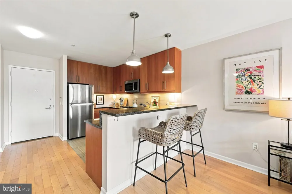 1425 LOCUST STREET #12E Philadelphia, PA 19102