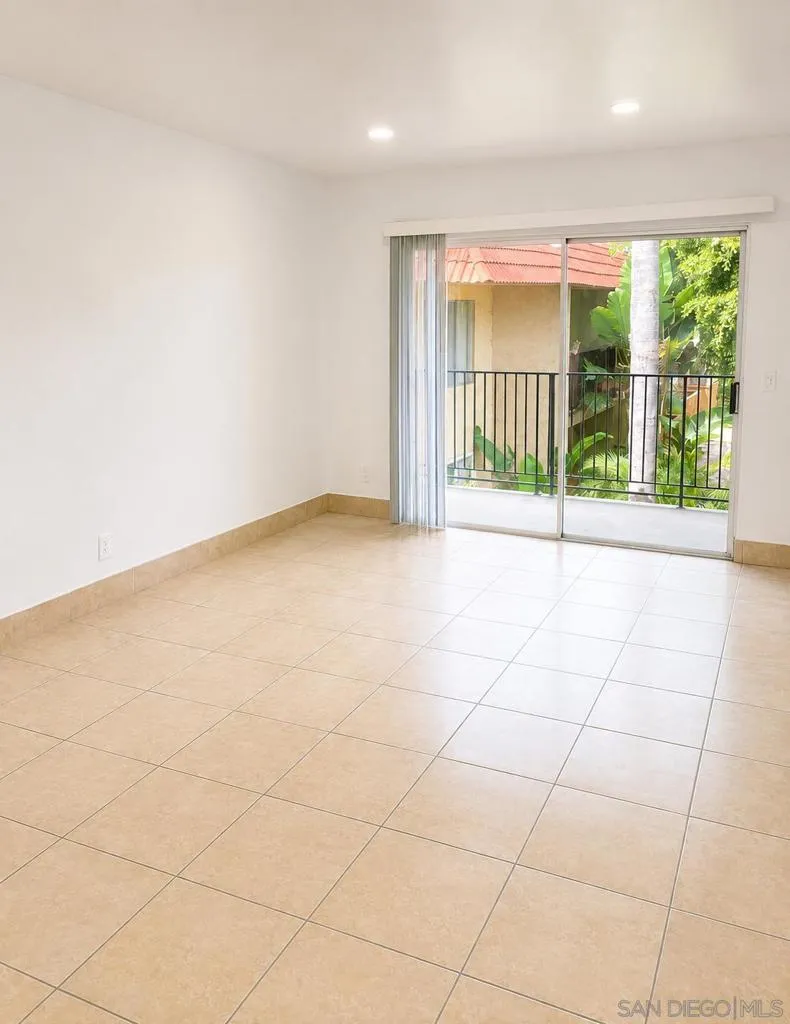 589 N Johnson Ave Unit 244 El Cajon, CA 92020