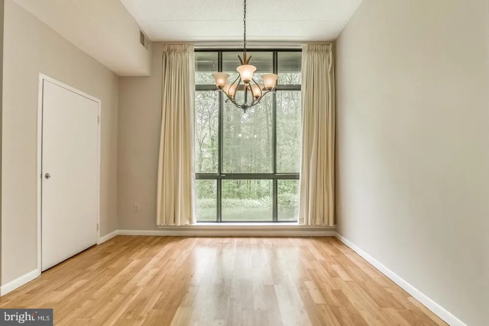 11564 ROLLING GREEN COURT #101 Reston, VA 20191