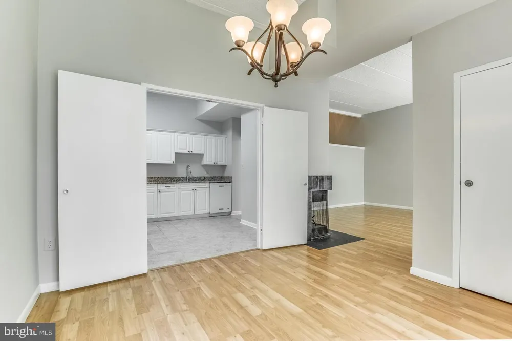11564 ROLLING GREEN COURT #101 Reston, VA 20191