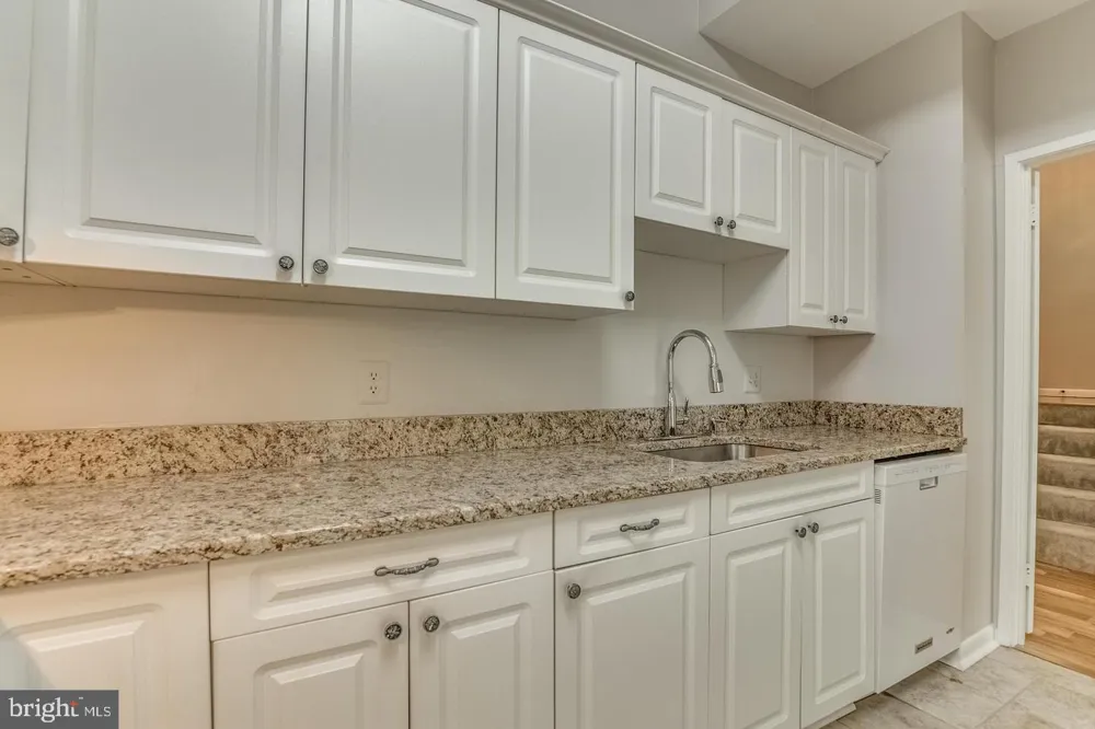 11564 ROLLING GREEN COURT #101 Reston, VA 20191