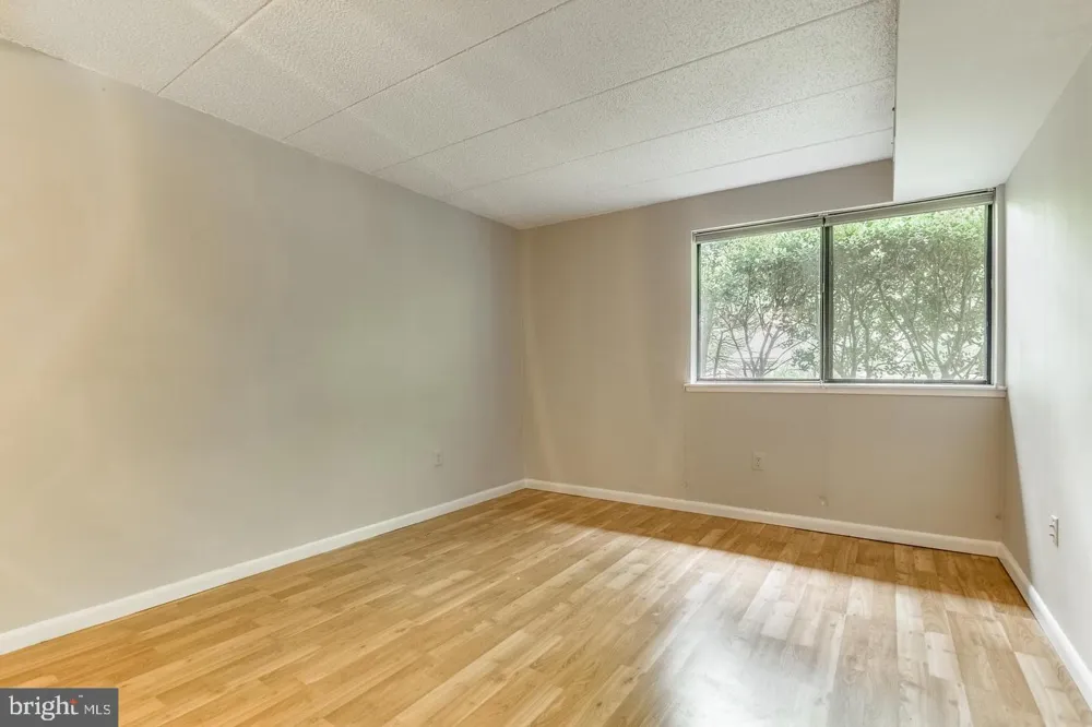 11564 ROLLING GREEN COURT #101 Reston, VA 20191