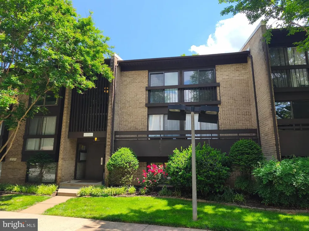 11564 ROLLING GREEN COURT #101 Reston, VA 20191
