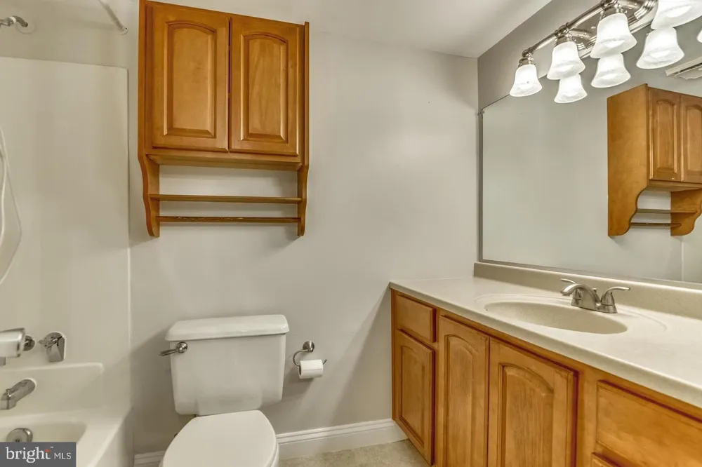 11564 ROLLING GREEN COURT #101 Reston, VA 20191