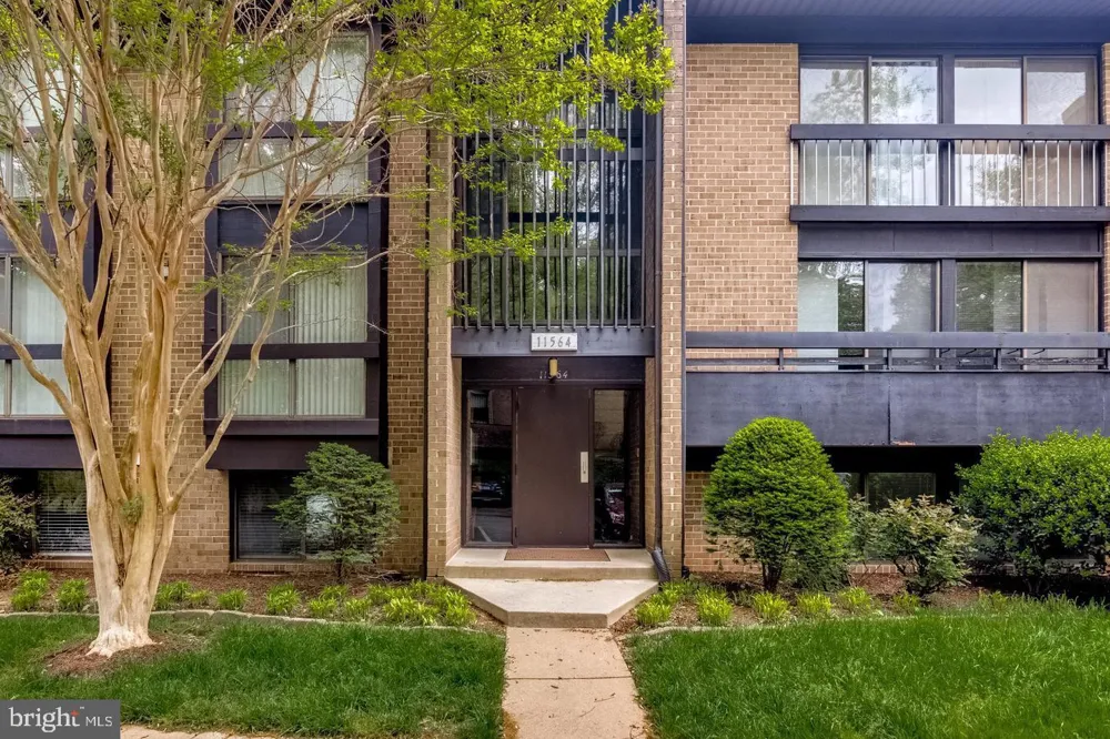 11564 ROLLING GREEN COURT #101 Reston, VA 20191