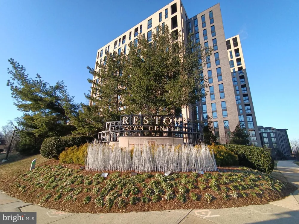 11564 ROLLING GREEN COURT #101 Reston, VA 20191