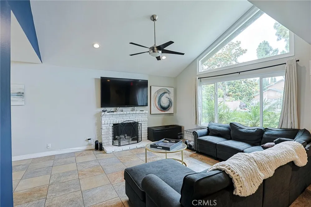 11735 Quartz Avenue Fountain Valley, CA 92708