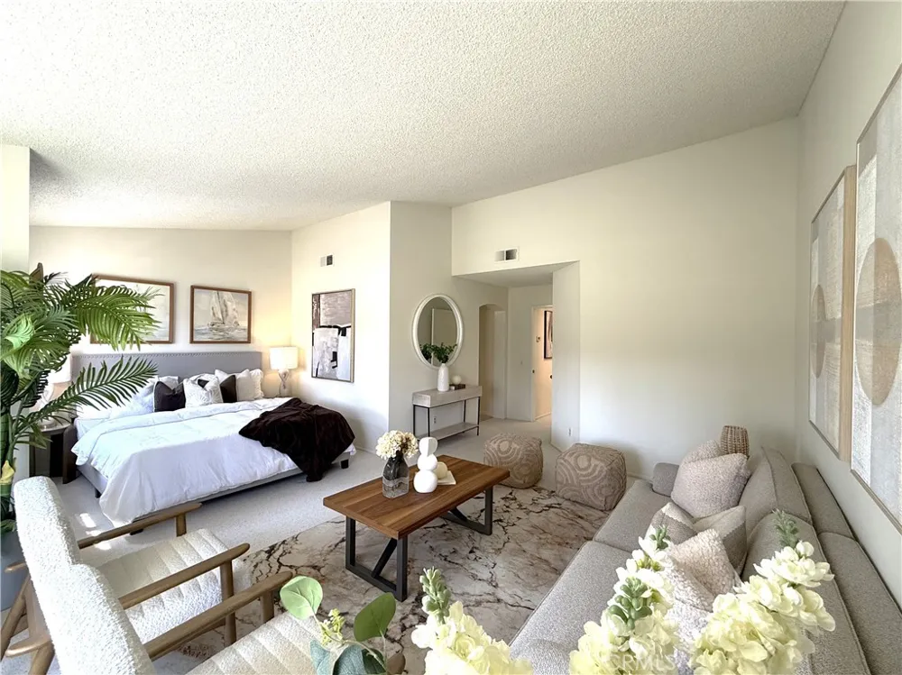 56 Christamon S Irvine, CA 92620