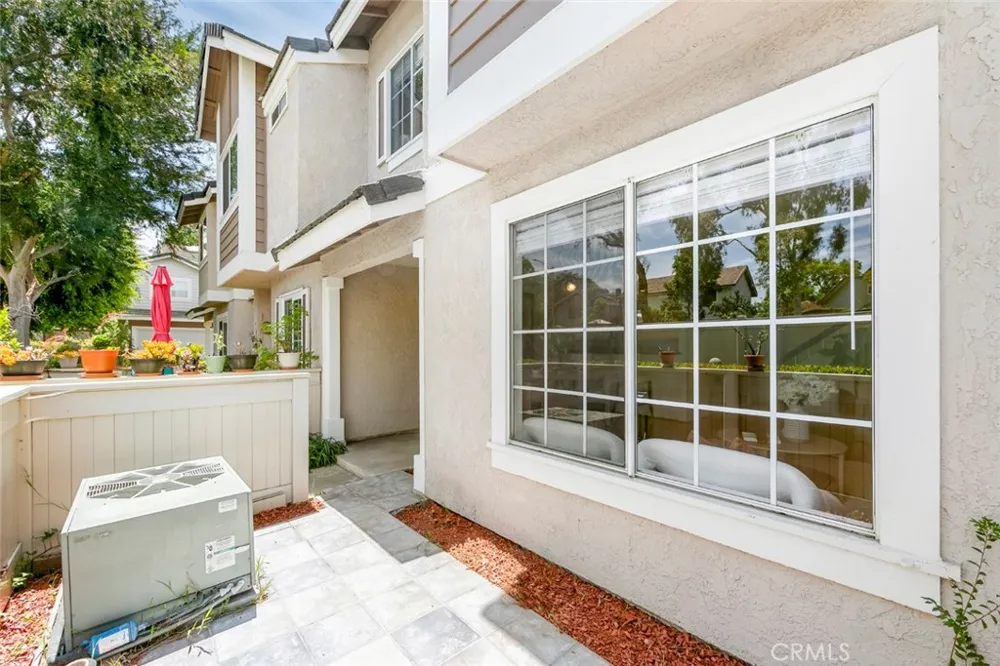 56 Christamon S Irvine, CA 92620