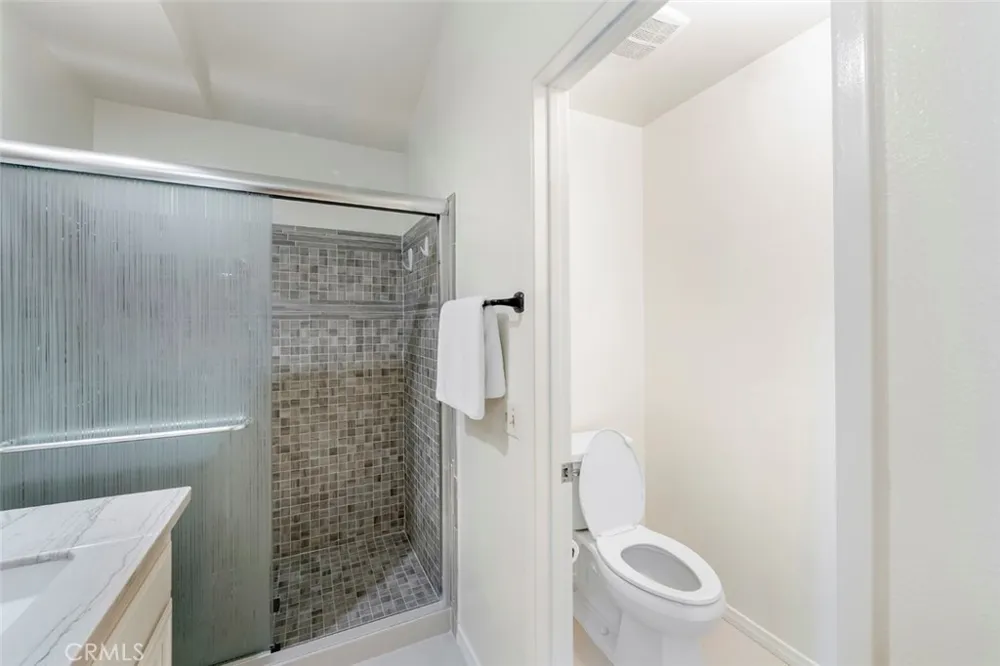 56 Christamon S Irvine, CA 92620
