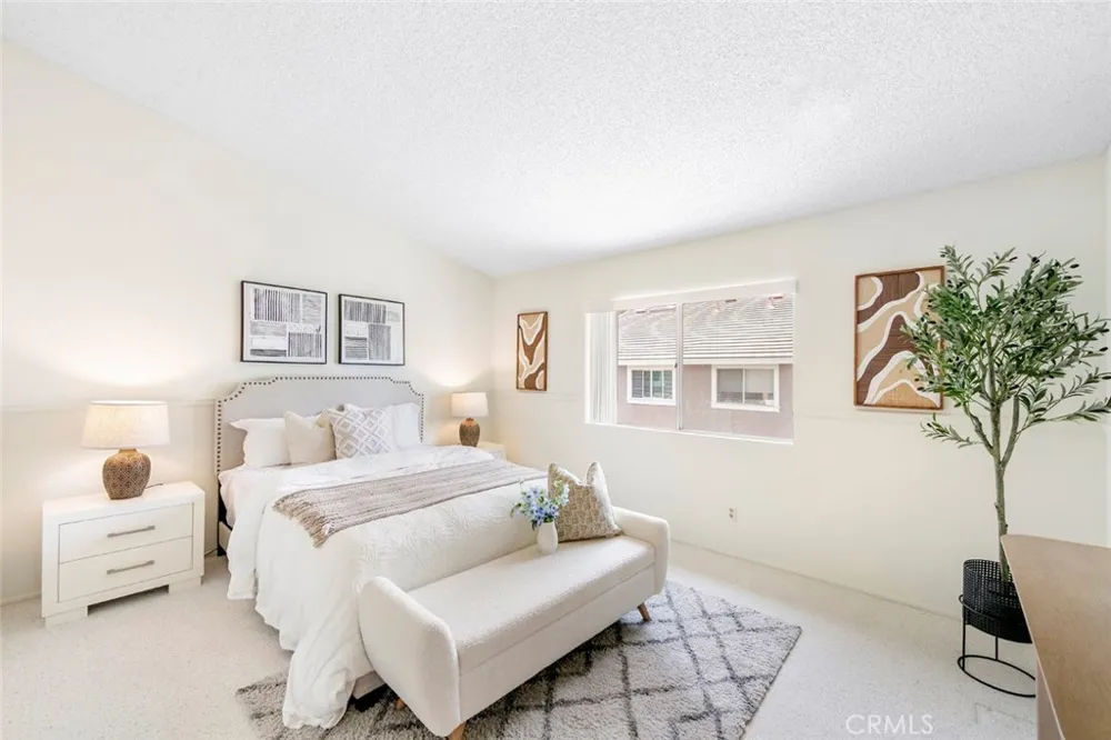 56 Christamon S Irvine, CA 92620