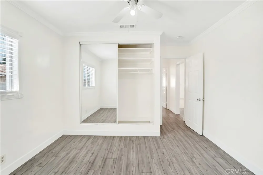 13176 Foothill Sylmar, CA 91342