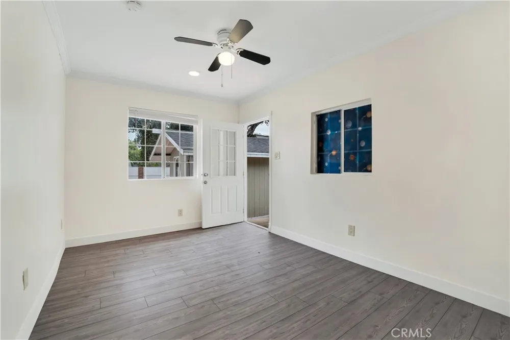 13176 Foothill Sylmar, CA 91342