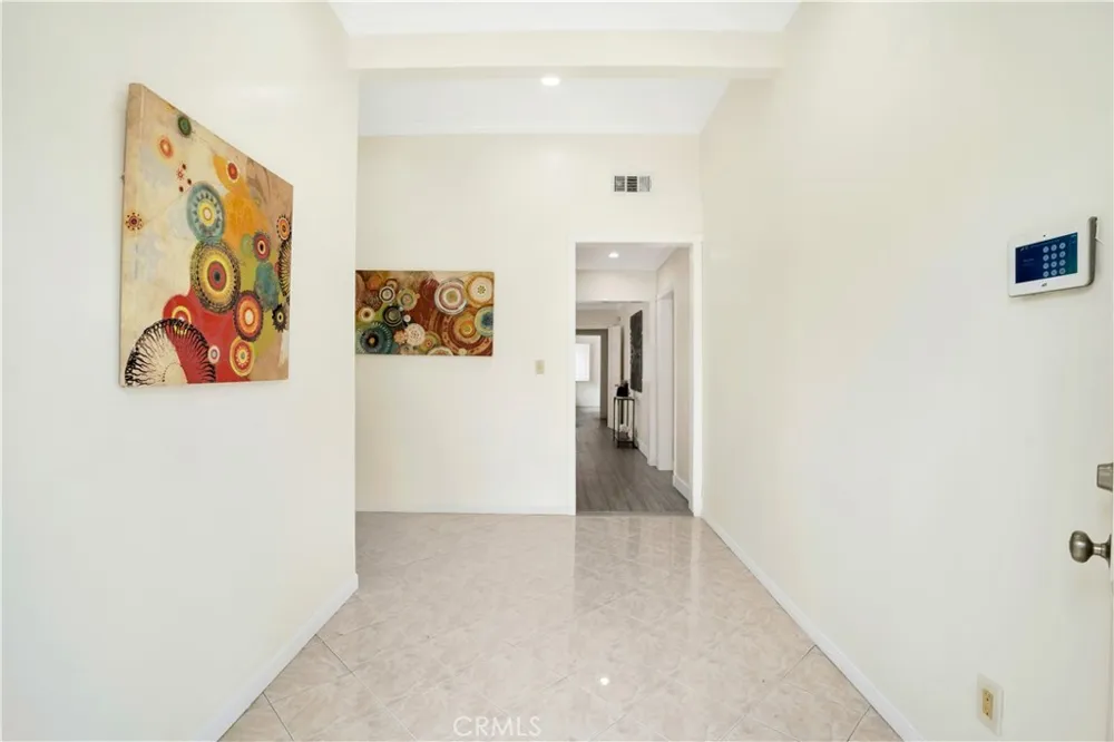 13176 Foothill Sylmar, CA 91342