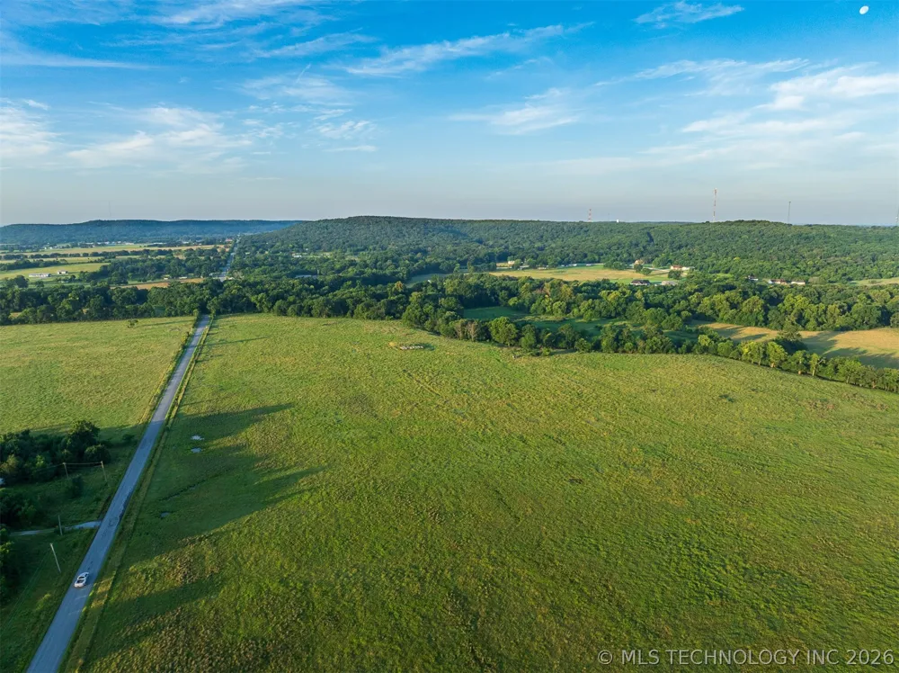 3 427 ROAD Pryor, OK 74361